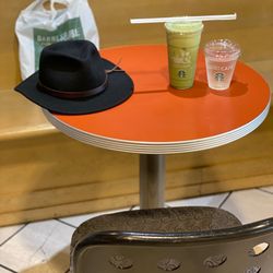 Barnes & Noble - Cafe'