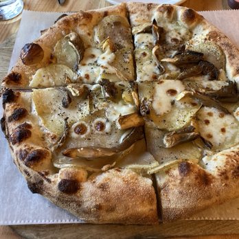 Via Farina Downtown - Fungo II pizza - Italian Near Me - Omaha, Nebraska Via Farina Downtown - Fungo II pizza - Italian Near Me - Omaha, Nebraska