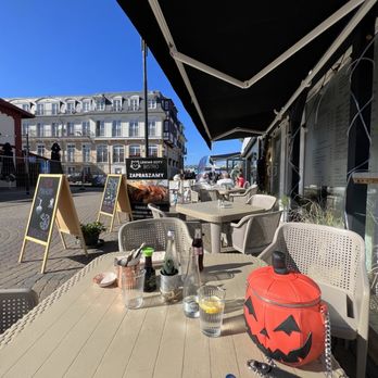 Leniwe Koty - Outdoor seating - Sushi Bars Near Me - Mielno, ZP Leniwe Koty - Outdoor seating - Sushi Bars Near Me - Mielno, ZP