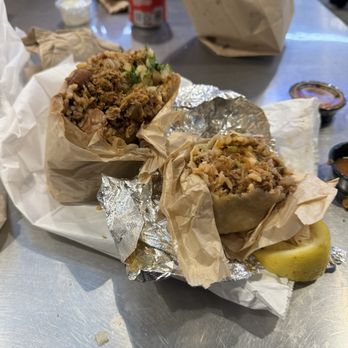 Tacos Tumbras a Tomas - Mixed Burrito - Asada , Carnitas, El Pastor  Taste Amazing!!! - Mexican Near Me - Los Angeles, California