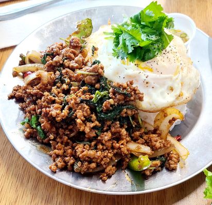Vientiane Grocery by null
