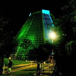 Museu Arquidiocesano de Arte Sacra do Rio de Janeiro - Vista da catedral noite, uma obra de arte digna de Museu!