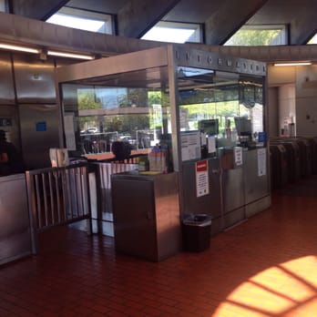 BART - Downtown Berkeley Station - Information desk - Train Stations Near Me - Berkeley, California BART - Downtown Berkeley Station - Information desk - Train Stations Near Me - Berkeley, California