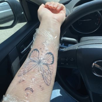 Wildlife Tattoo - Tattoo Near Me - Winnetka, California