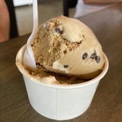Doyle Farms Market Cafe & Creamery - Cold brew ice cream