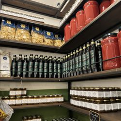 Mè Cumpari Turiddu - You can buy pasta and local marmalades