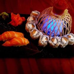 YoshiSushi