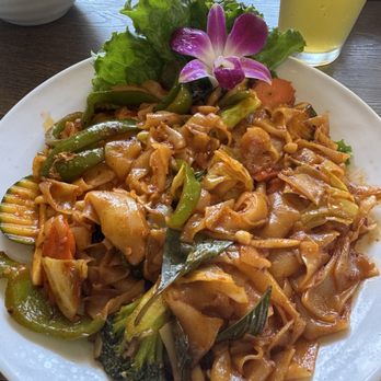 Bua Thai - Pad See Ew - Thai Near Me - Poway, California Bua Thai - Pad See Ew - Thai Near Me - Poway, California