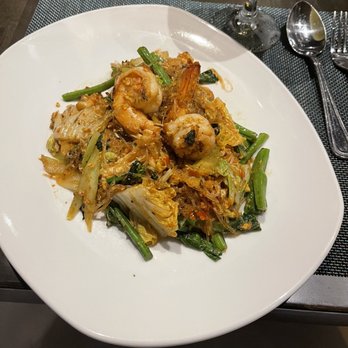 Baan Siam - Stir Fry Glass Noodles with Shrimp & Chicken - Thai Near Me - Washington, DC, District of Columbia