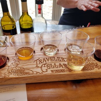 Traveler's Cellar Winery - Wineries Near Me - Rockfield, Kentucky