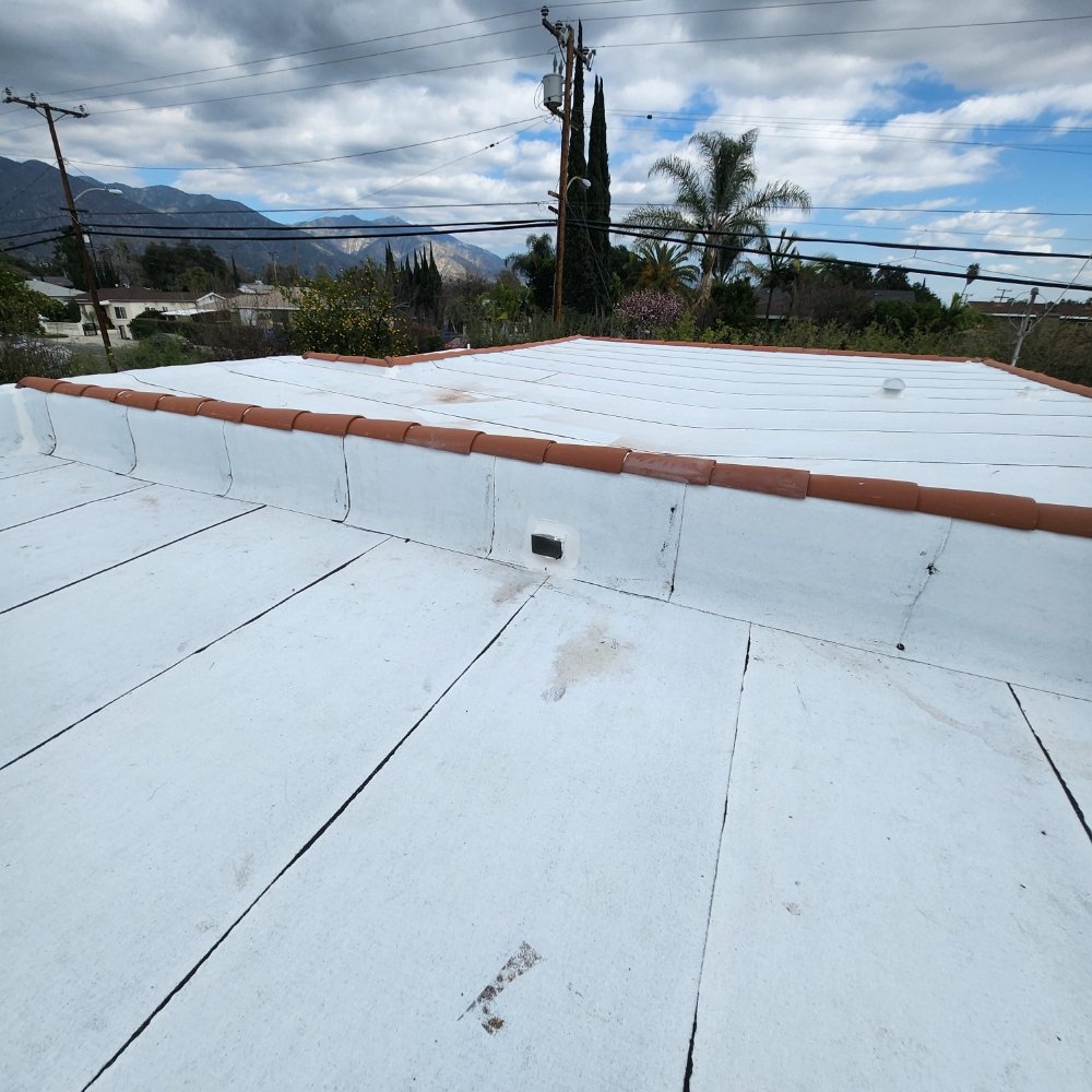 Slide of HYT Construction