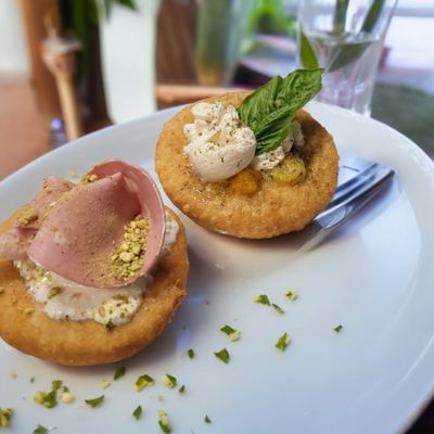 Sogna Napoli Trattoria & Pizzeria by null