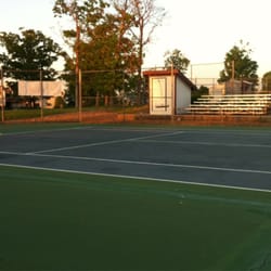 Four Seasons Racquet and Country Club - Tennis courts! At the resort