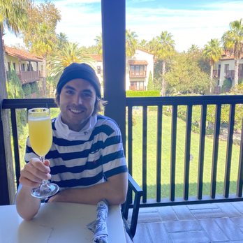 Greenfinch Restaurant - Cute breakfast spot! - New American Near Me - La Jolla, California