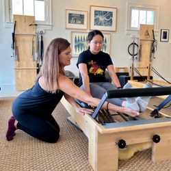 Lowber Pilates - Instructor Becky teaching Xi Stomach Massage