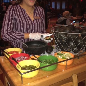 Pappasitos Cantina - Spring - Table - Side Guacamole - Tex-Mex Near Me - Houston, Texas