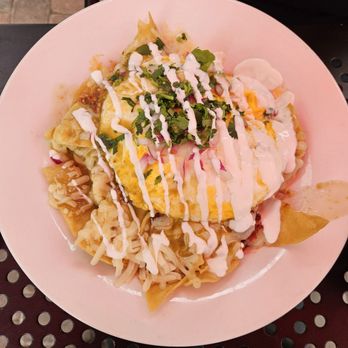 Broken Yolk Cafe - Breakfast & Brunch Near Me - Costa Mesa, California