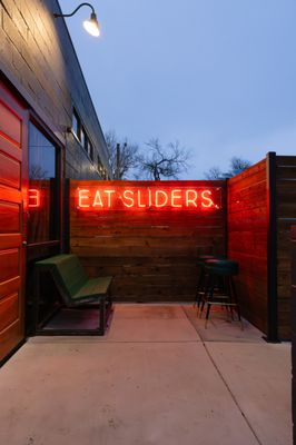 Easy Slider - East Side Ave. by null