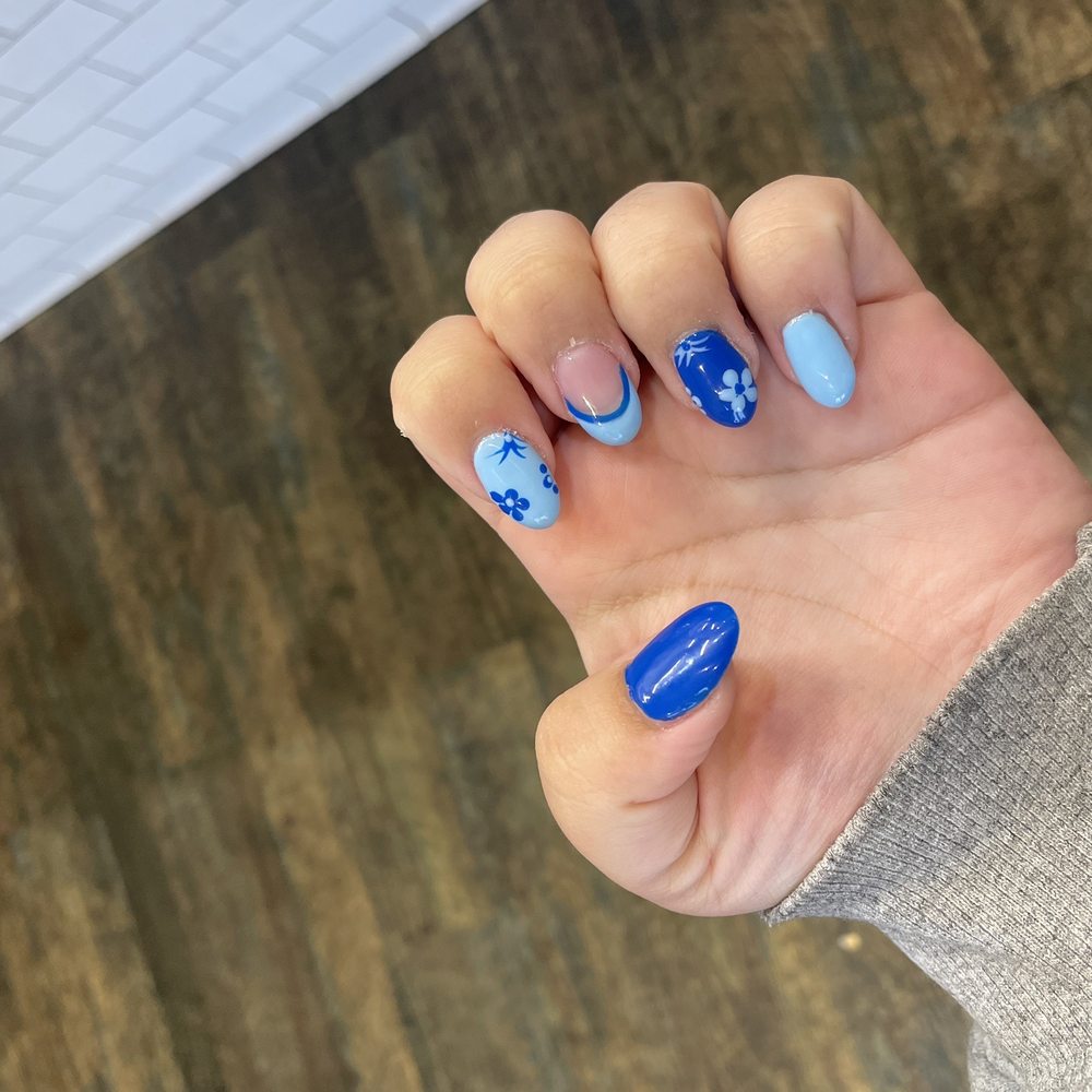 Lush Nail Bar - Nail Salons Near Me - Kennesaw, Georgia Lush Nail Bar - Nail Salons Near Me - Kennesaw, Georgia