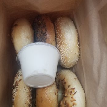 P. L. Bagels - Half a dozen of fresh bagels with plain cream cheese spread - Bagels Near Me - San Diego, California P. L. Bagels - Half a dozen of fresh bagels with plain cream cheese spread - Bagels Near Me - San Diego, California