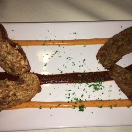 Chicken and beef Sambusa. Loved the orange sauce, the red one had a smoky flavor. Chicken and beef Sambusa. Loved the orange sauce, the red one had a smoky flavor.