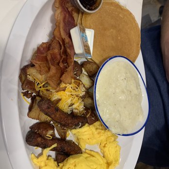 Beach Mountain Diner - Breakfast & Brunch Near Me - Waynesville, North Carolina