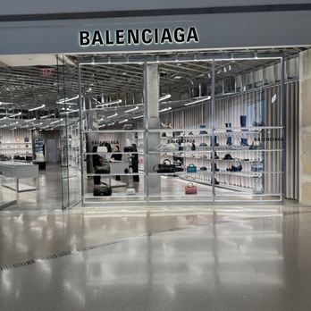 The Shops at Crystals - Inside - Shopping Centers Near Me - Las Vegas, Nevada