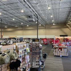 DSW Designer Shoe Warehouse - 03.20.2023.