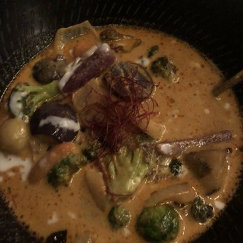 Wayla - Maa's curry - Thai Near Me - New York, New York