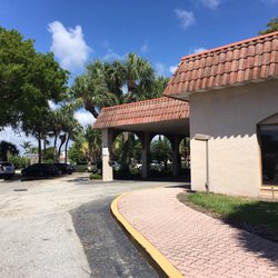 ManorCare Health Services - Boca Raton - Just east of 95. Northwest corner