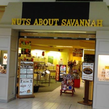 Nuts About Savannah - the entrance to the store - Specialty Food Near Me - Savannah, Georgia
