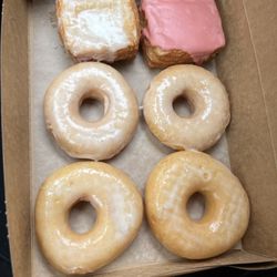 Founding Farmers First Bake Cafe & Creamery - Maple, Vanilla, Strawberry & Cream, Banana Foster