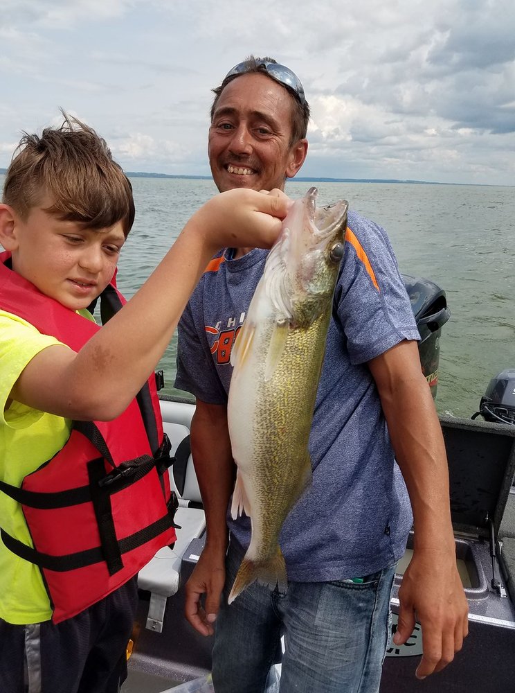 EYE CATCHING GUIDE SERVICE Updated April 2024 18 Photos 214