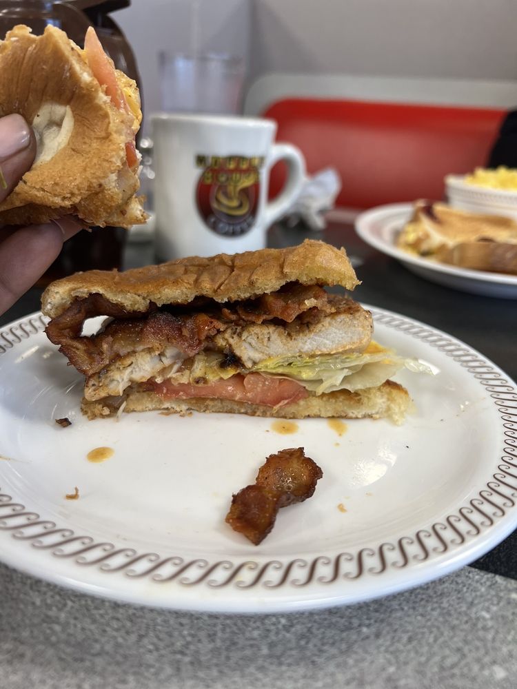 WAFFLE HOUSE Updated August 2024 39 Photos & 23 Reviews 7641 S