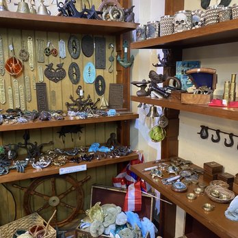 Caribbean Trading Company - Interior - Gift Shops Near Me - Palmer, Puerto Rico