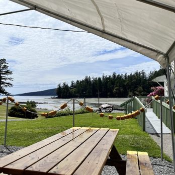 Buck Bay Shellfish Farm - Outside eating area! - Seafood Markets Near Me - Olga, Washington
