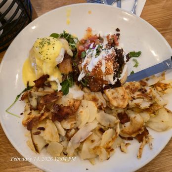 Broken Yolk Cafe - Salmon and sope benedicts - Breakfast & Brunch Near Me - Las Vegas, Nevada Broken Yolk Cafe - Salmon and sope benedicts - Breakfast & Brunch Near Me - Las Vegas, Nevada