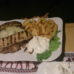 Athos - Der OUZO-Teller mit Susuki, Souvlaki und Gyros