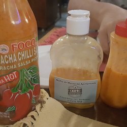 Toca da Coruja - Coleção molhos caseiros de pimenta. Delicia!