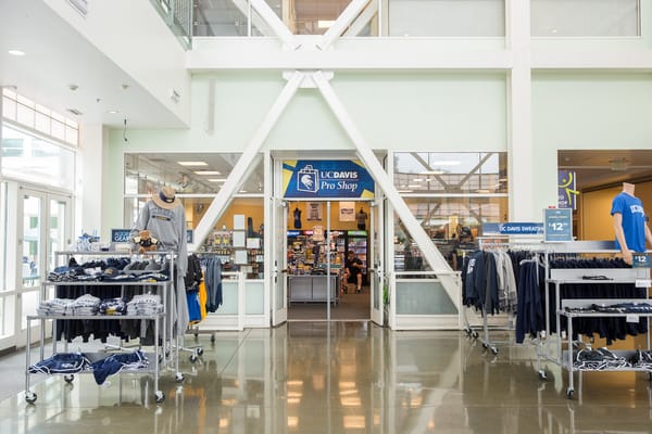 Davis Store UC DAVIS STORES: CAMPUS STORE - Updated March 2025 - 53 Photos & 26 ...