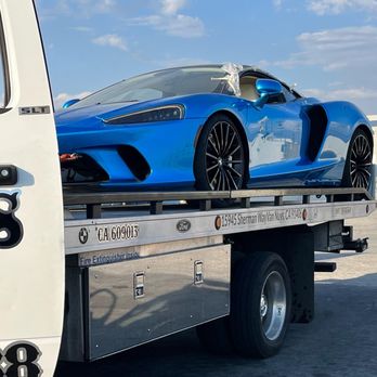 Wise Guys Towing - McLaren tow to repair shop - Towing Near Me - Burbank, California Wise Guys Towing - McLaren tow to repair shop - Towing Near Me - Burbank, California