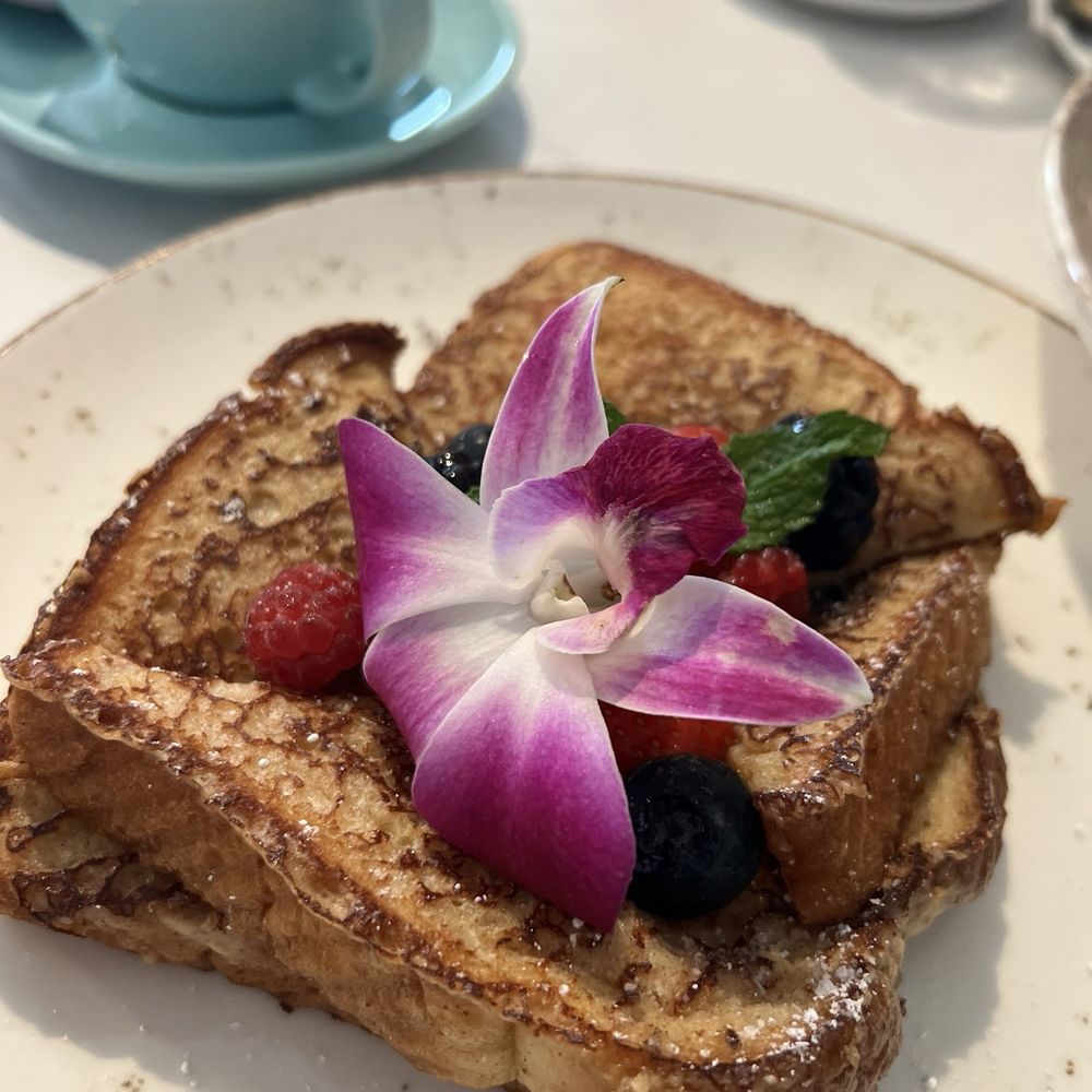 Sunny Side Cafe & Eatery - French Toast - Breakfast & Brunch Near Me - Miami, Florida Sunny Side Cafe & Eatery - French Toast - Breakfast & Brunch Near Me - Miami, Florida