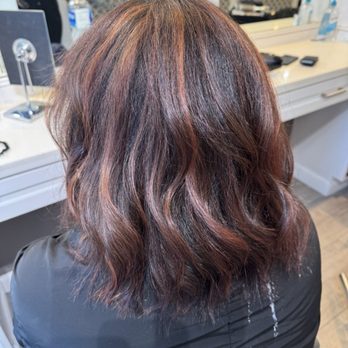 Bloom Blow Dry Bar - Hair Salons Near Me - San Francisco, California