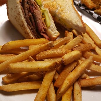 Mac's Place - Cuban - American Near Me - Charleston, South Carolina Mac's Place - Cuban - American Near Me - Charleston, South Carolina