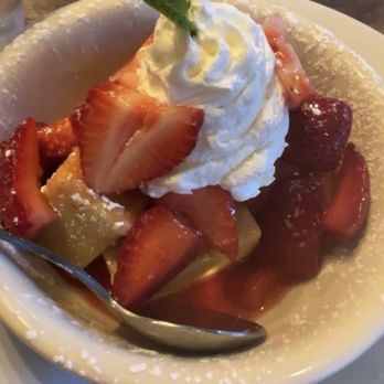 Milano's - Strawberry Shortcake - Pizza Near Me - Chicopee, Massachusetts