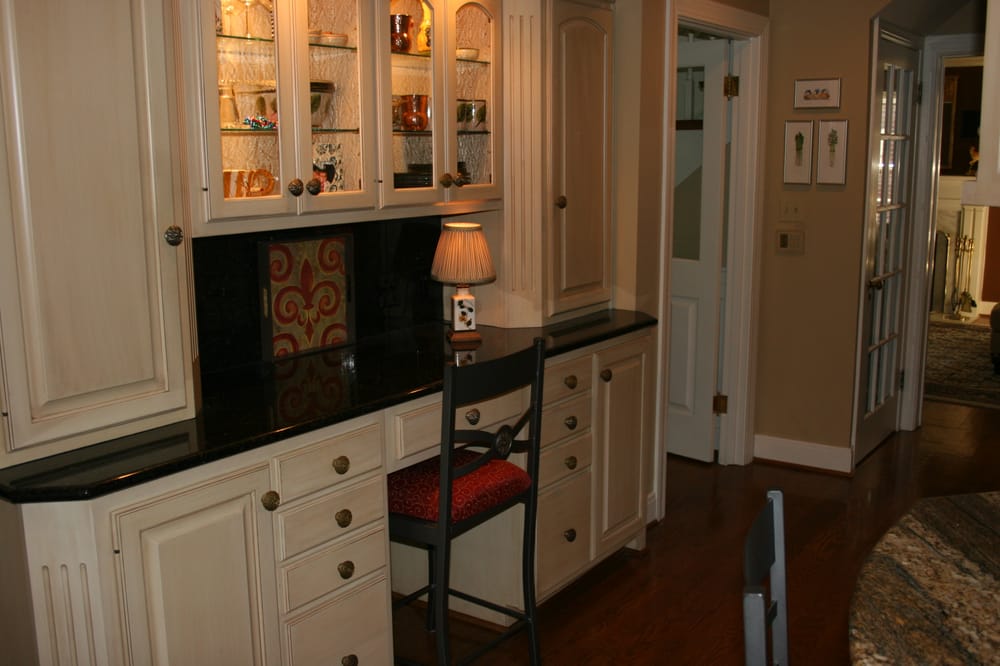 LAMPMAKER Updated September 2024 13 Photos 3718 Lexington Rd, Louisville, Kentucky