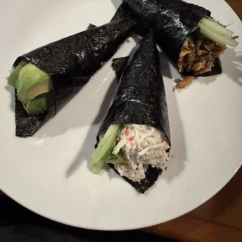 Kumadori Sushi - Avocado, California, and salmon skin hand rolls - Sushi Bars Near Me - Glendale, California