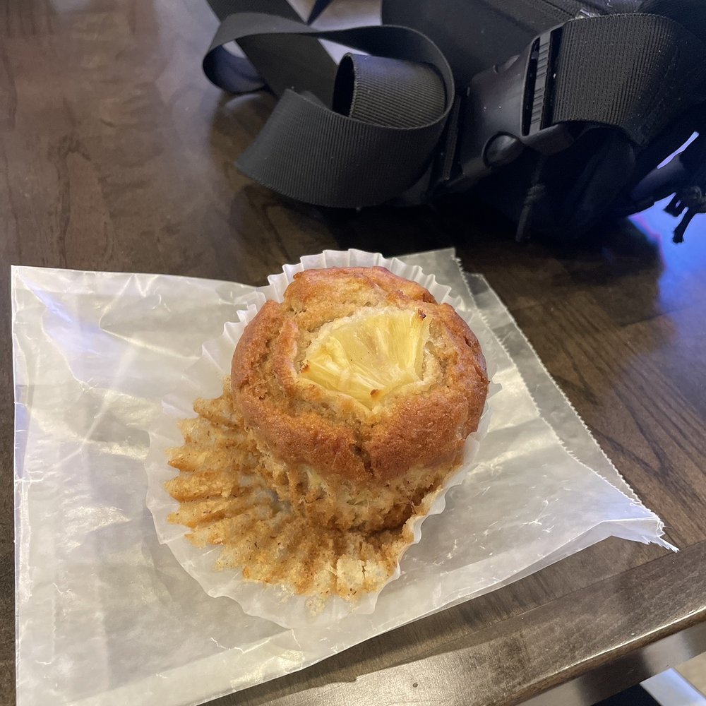 Gold Leaf Coffee Co. - Aloha muffin - Coffee & Tea Near Me - Ormond Beach, Florida