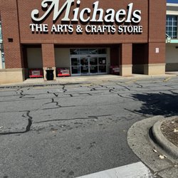 Michaels - Entrance