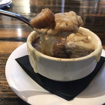 Ben Franklins Taproom and Grille - onion soup. this was great! hot and great taste. - American Near Me - New Castle, Pennsylvania
